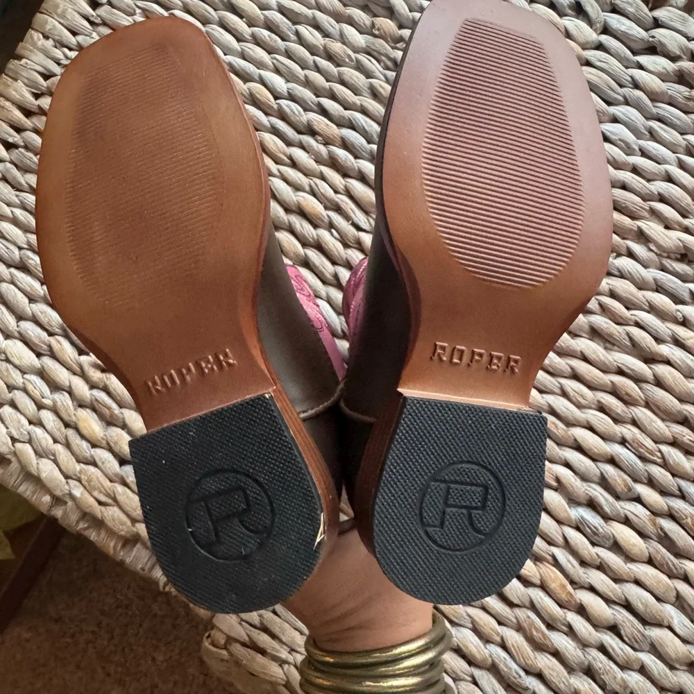 Roper bnwt girl